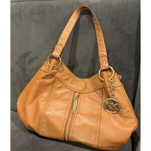 MICHAEL KORS MEDIUM MOXLEY BROWN LEATHER PURSE/HAND BAG. OLD MONEY, CLASSIC